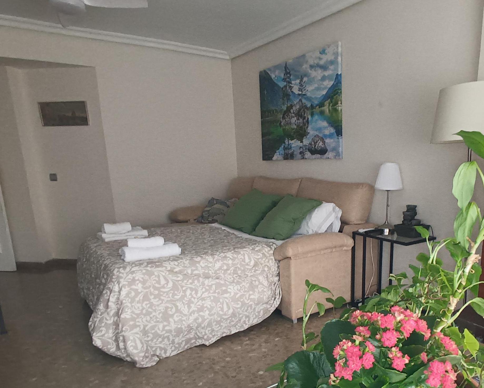 Bright apartment facing the river, Plaza España Sevilla Exterior foto